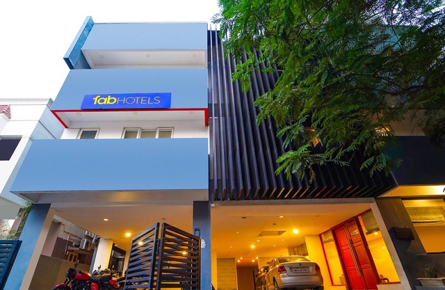 Fabhotel Welcome Inn
