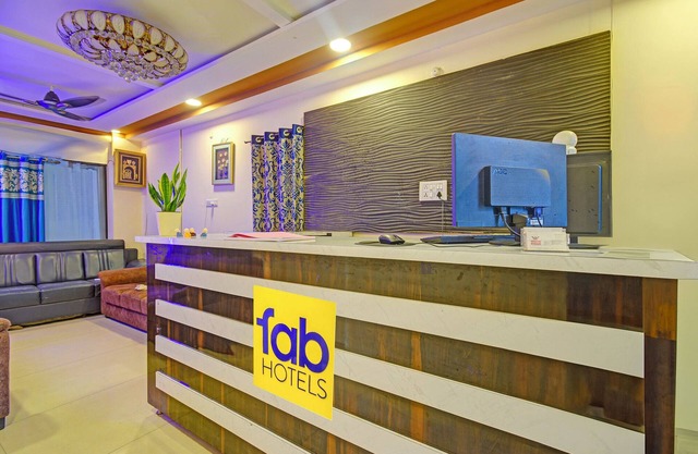 Fabhotel White Ridge