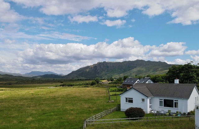 Fabulous 3-bedroom bungalow in Arisaig with garden, great views and all you need