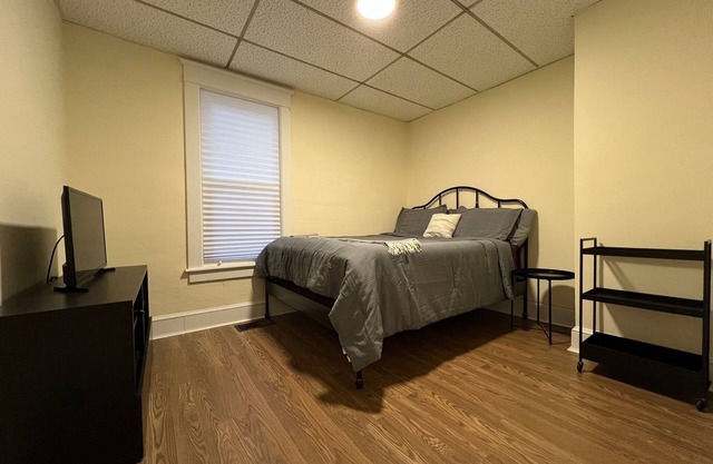 Fabulous 3-bedroom and 2 bathrooms house in charming Oneonta