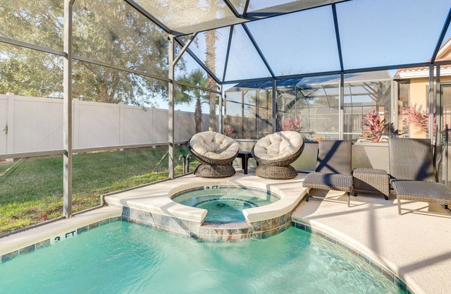 Fabulous 5 Bed Villa with South Facing Pool/Spa Close to Disney and Attractions