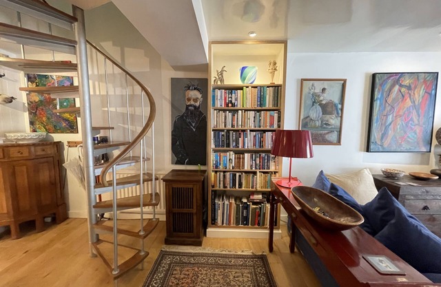 Fabulous duplex mews home by Paddington Station.