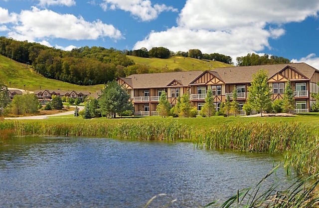 Fabulous Scenic Fall Retreat Oct 10-17