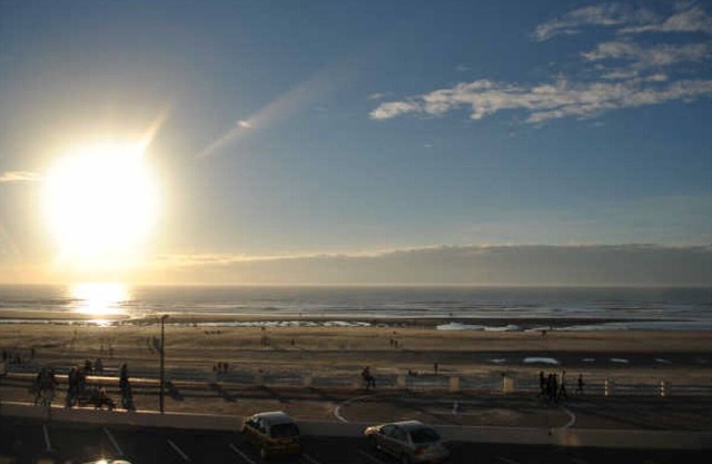 FRENTE AL MAR / APARTAMENTO