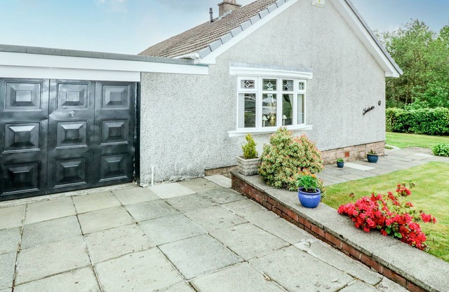 FAIRHAVEN, pet friendly, with a garden in Kilsyth