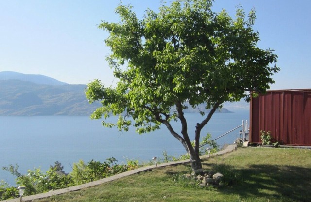 Retiro de Red Haven - LAKEVIEWS ESPECTACULARES y enormes cubiertas - Suite Fairhaven (suite de nivel inferior)