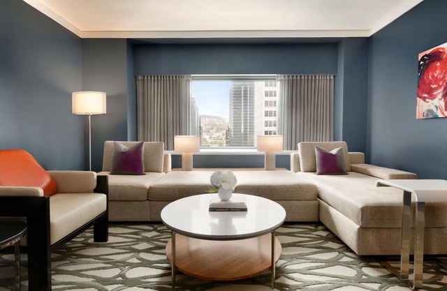Fairmont The Queen Elizabeth Gold Experience