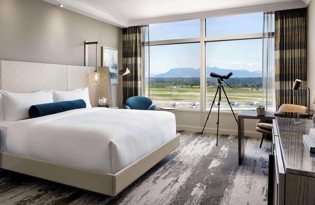 Fairmont Vancouver Airport In-Terminal Hotel