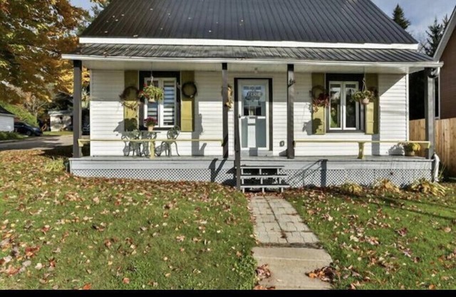 Fairview Montebello Beautiful Summer Gateway with Hot Tub