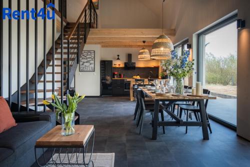 Fairway House by Rent4You