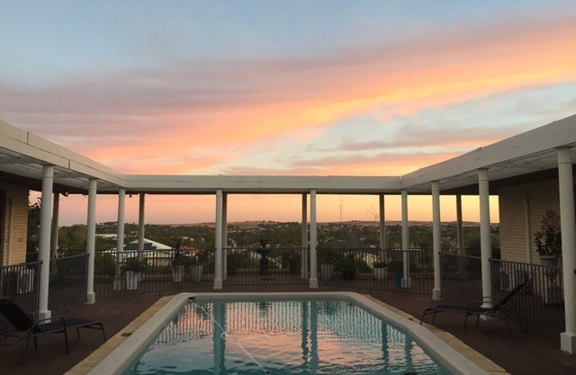 Fairway Manor Accommodation