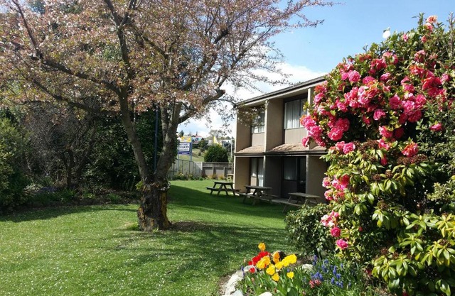 Fairway Motel & Apartments