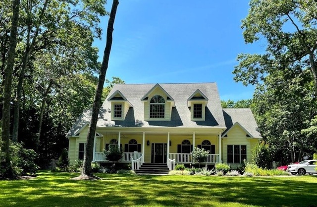 Fairy Tale House in The Hamptons with Heated Pool & Tennis Court