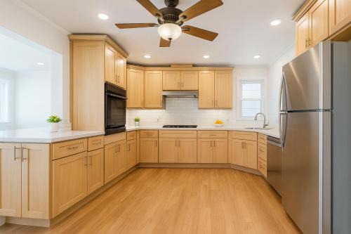 Fairytale Vacation Home - 10 Min Drive to Disneyland