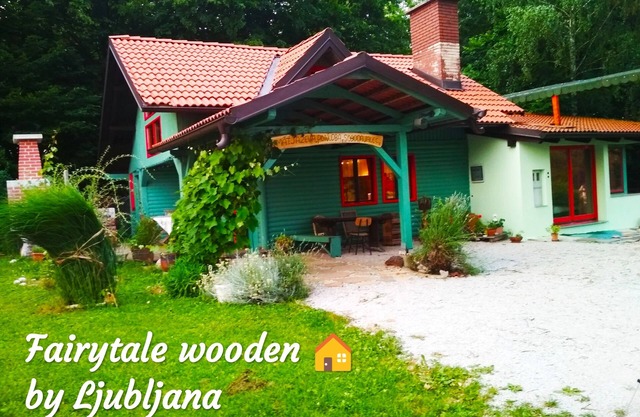 Casa de madera de cuento de hadas de Liubliana