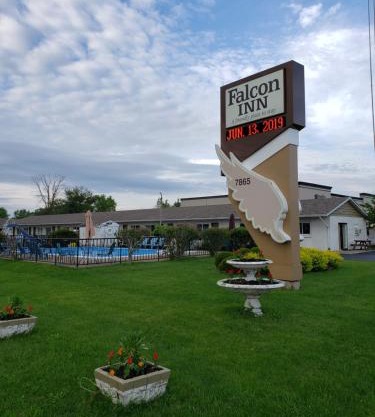 Falcon Inn