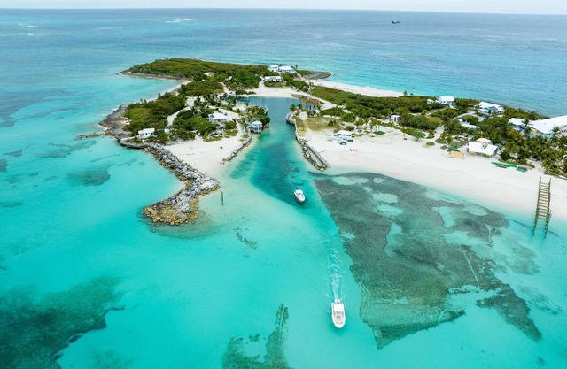 20 Acre Private Peninsula | Boats Included | Pool | 3 Beaches | Golf Carts