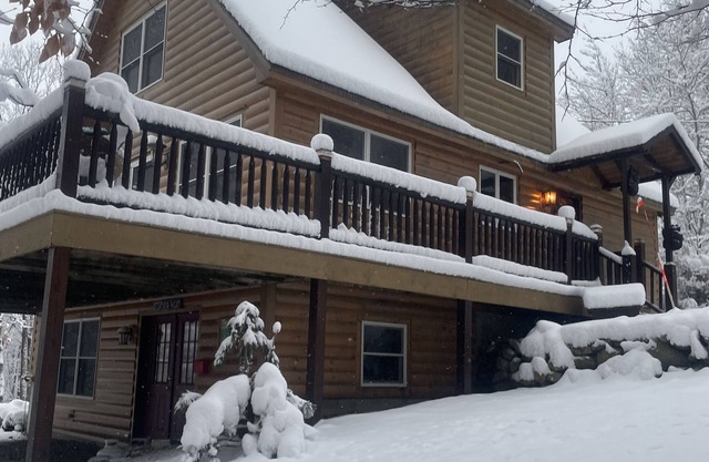 Esquí 2 montañas en esta casa de 5 estrellas calificada ️⛷🎿🏂