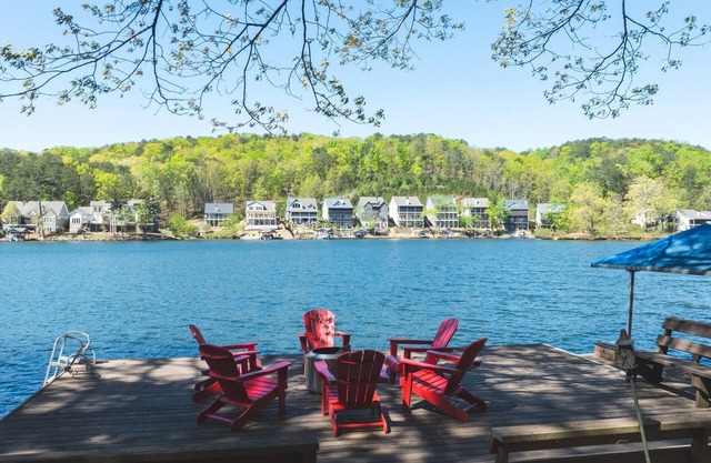Last-Minute Summer Escape! 15% Off August!