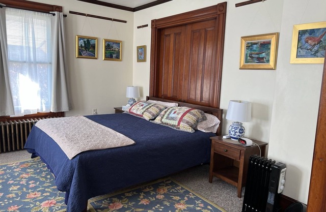 Falls Farmstead 1865 Ellis House Apt 1 Comfy Homebase for Exploring Downeast ME