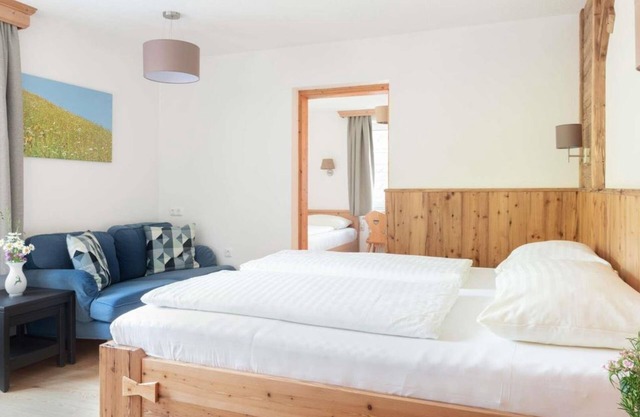 Familienzimmer mit Dusche/wc, 2 Schlafräume - Ferienhotel Gut Enghagen