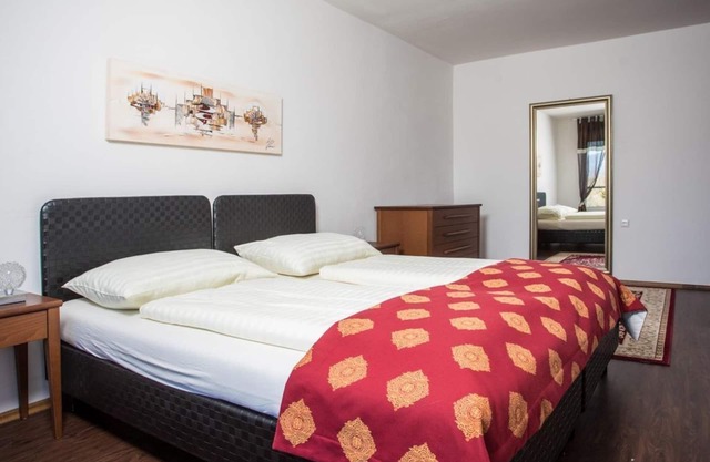 Familienzimmer Seeblick mit Balkon - Faaker See Inn Hotel