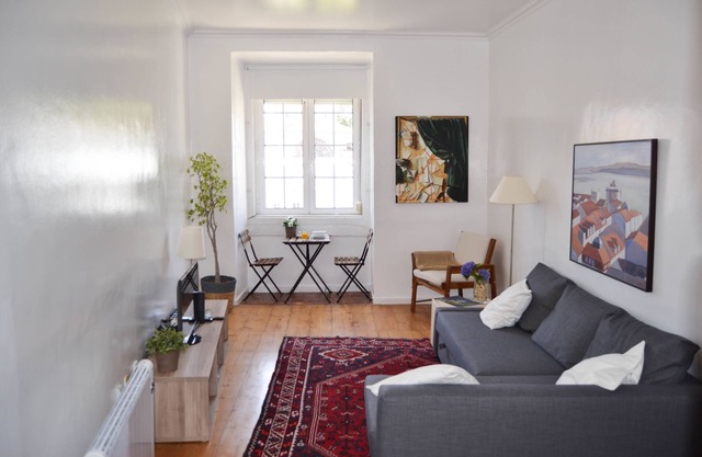 Family Apartment by the River