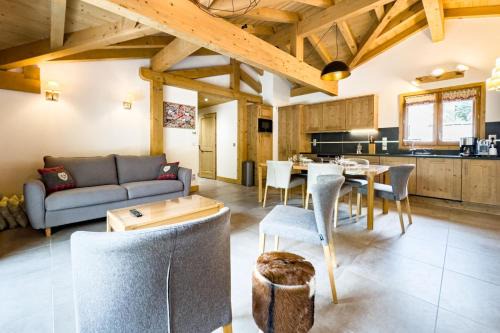 Family apartment for 8 in Les Houches