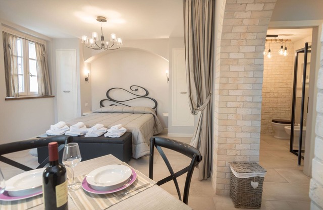 Apartamento familiar con piscina y spa en Asís