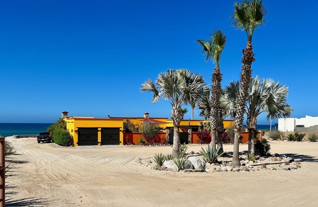Casa familiar en la playa con 3 master suites