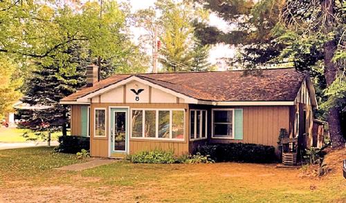 Family Cabin Rental for the Perfect Lake Getaway near Saginaw, Michigan