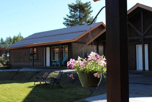Family Cabin Unit 7