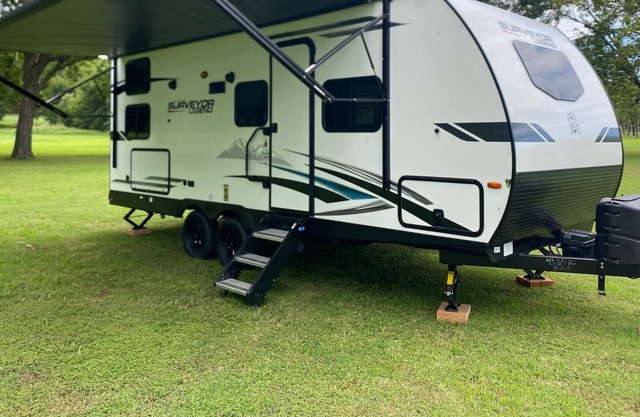 Family Camper & Lake Ready