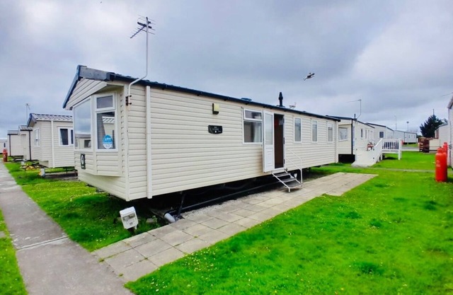 Family Caravan In Cala Gran