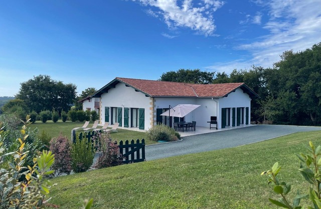 Family country house near the beach