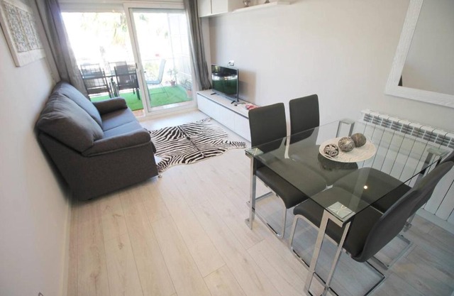 Family Deluxe Apartment Beach