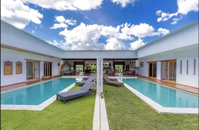 ❤ Family Dream!Walk to Semyniak Beach, 7Br/2 pools