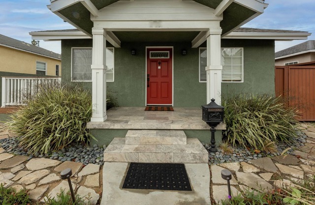 *FAMILY & ECO FRIENDLY* Home by Marine Stadium