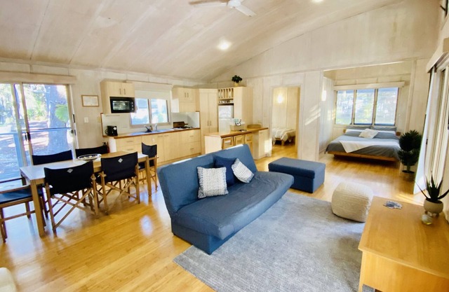 Family Eco Lodge - Sleeps 6 - Couran Cove Resort