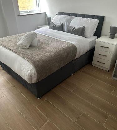 Family Flat ,Finchley Modern
