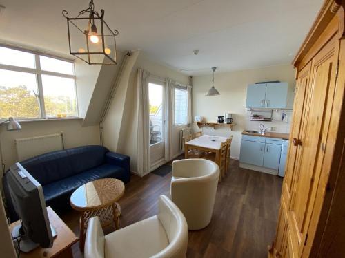 Family flat on large estate near beach