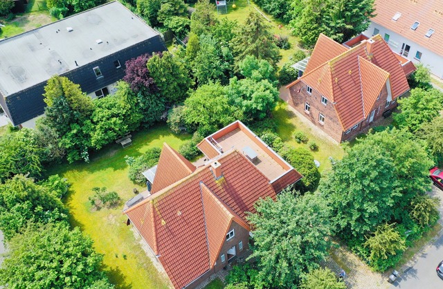 Family-friendly vacation home - 200m behind the North Sea dike
