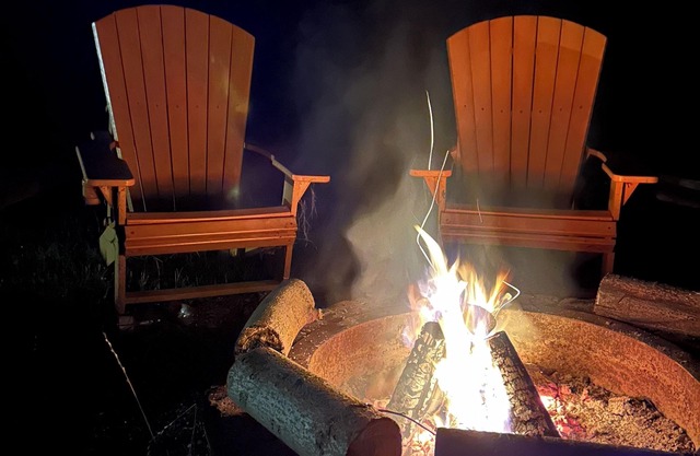 Family-Friendly 3-Bedroom Cottage Right Across from Grotto, Bruce Peninsula