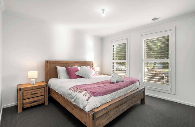 Family-Friendly 4BR Mount Duneed Manor