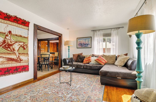 Family-Friendly Albuquerque Home Near Rio Grande!