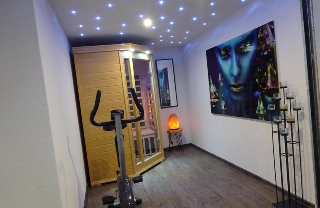 family friendly apartment 3 adults plus child