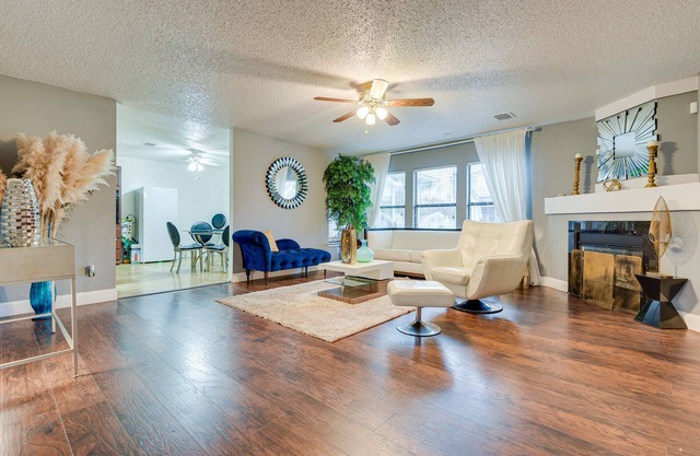 Family-Friendly Arlington Home w/ Private Yard!