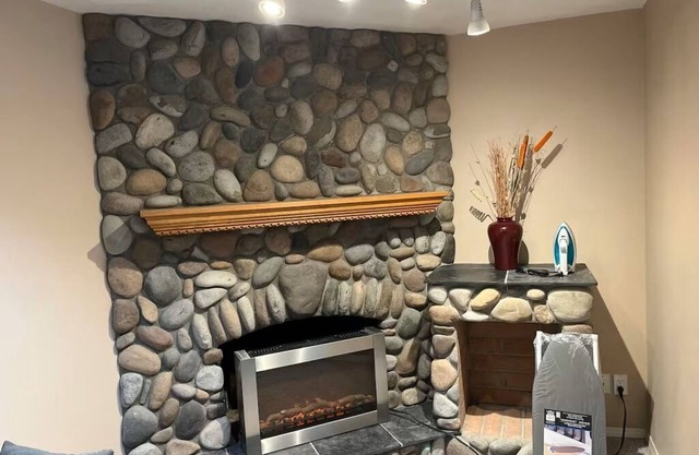 Family Friendly Basement Suite near to Spruce Meadows