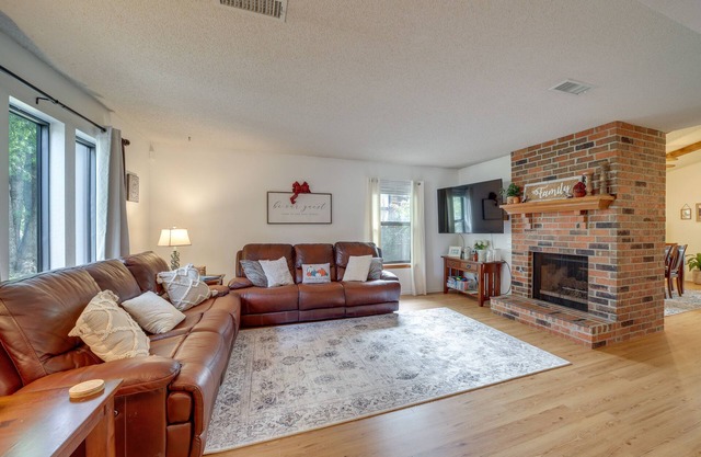 Family-Friendly Broken Arrow Retreat w/ Yard!