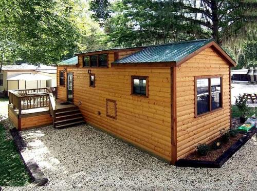 Family-Friendly Cabin Ideal to Create New Memories in Inverness, Florida